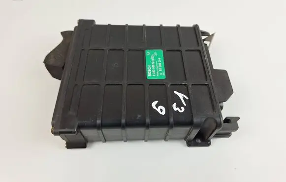 Volkswagen Golf II Engine control unit/module 811906264 0280800104