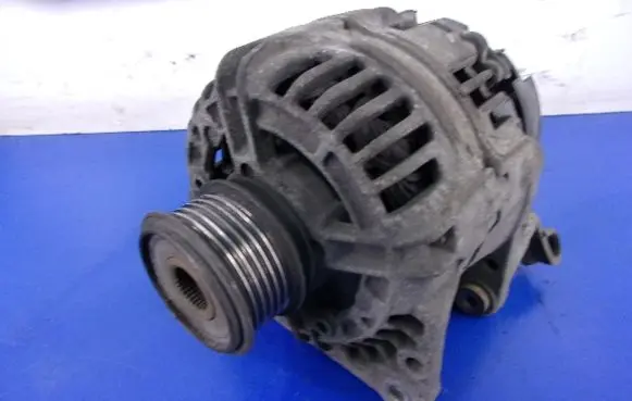 Volkswagen Polo III 6N 6N2 6NF Generator/alternator 045903023B