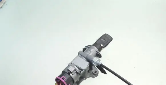 Volkswagen PASSAT B5.5 Ignition lock 4B0905851B