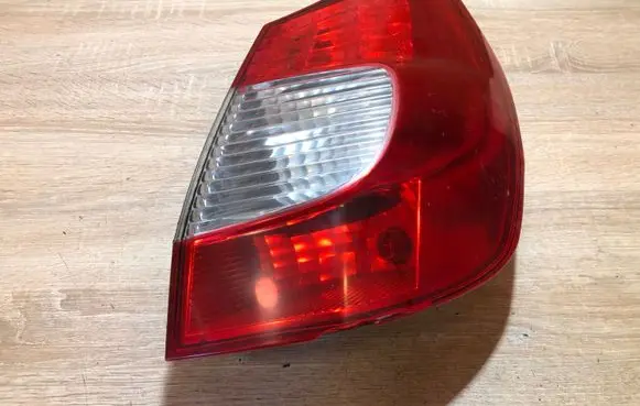Renault Scenic II - Grand scenic II Rear/tail lights 8200474327