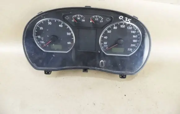 Volkswagen Polo IV 9N3 Speedometer (instrument cluster) 6Q0920801P VWZ7Z0B6485013 10010341801