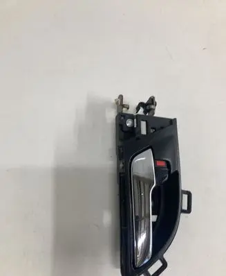Honda CR-V Front door interior handle