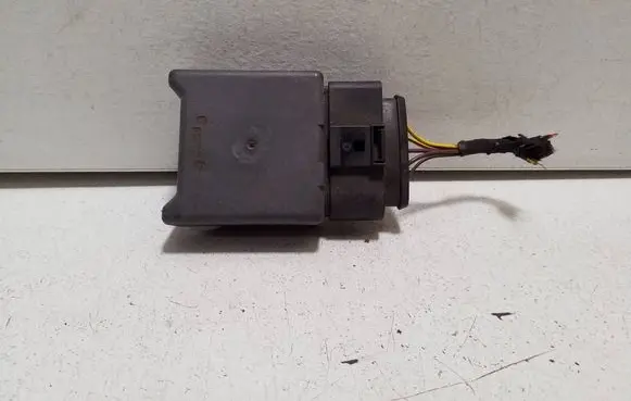 Audi Q2 - Fuel injection pump control unit/module 5Q0906093B