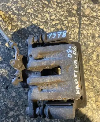 Chevrolet Captiva Rear brake caliper