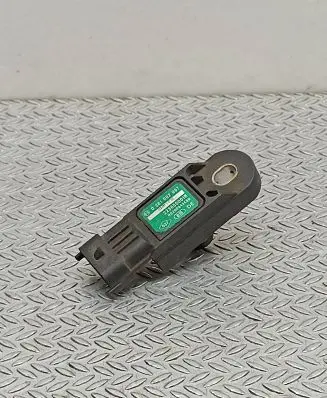 Renault Megane III Air pressure sensor 223650001R 0281002997 H8200843680