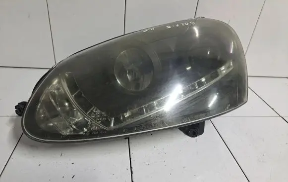 Volkswagen Golf V Headlight/headlamp 028301300165 SK3482GL103