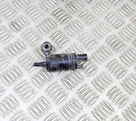Jeep Cherokee Windscreen/windshield washer pump 68225066AB