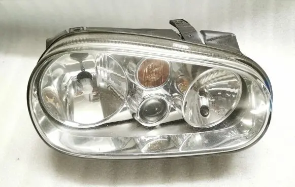 Volkswagen Golf IV Headlight/headlamp 1J1941016C