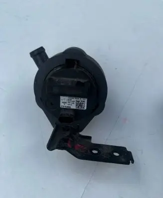 Maserati Levante Water pump 670154656