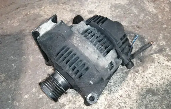 Mercedes-Benz A W168 Generator/alternator A0101543902