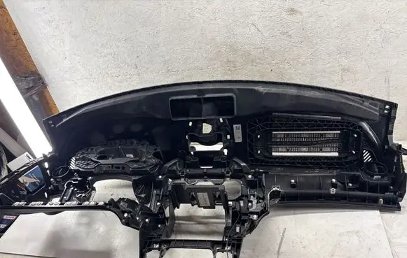 Mercedes-Benz GLC X253 C253 Dashboard A2536800187