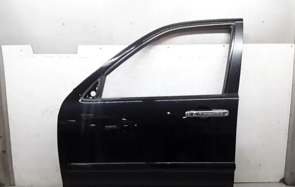 Honda CR-V Front door