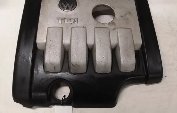 Volkswagen PASSAT B6 Engine cover (trim) 03G103925