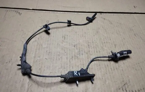 Honda Legend ABS brake wheel speed sensor 57455SJA003