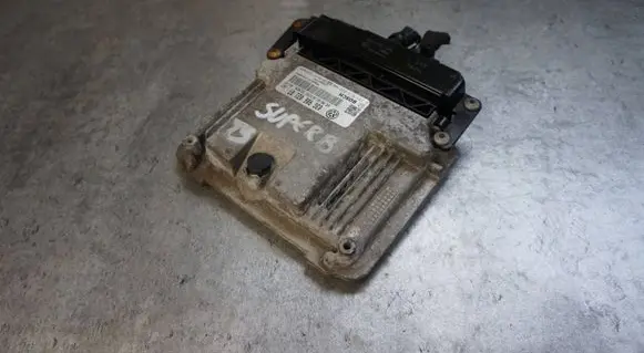 Skoda Superb B6 (3T) Engine control unit/module 03G906021QT