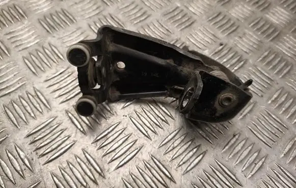 Mercedes-Benz Vito Viano W447 Rear door upper hinge A4477600447