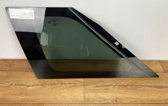 Ford Bronco Rear side window M1PB-S29751-DC