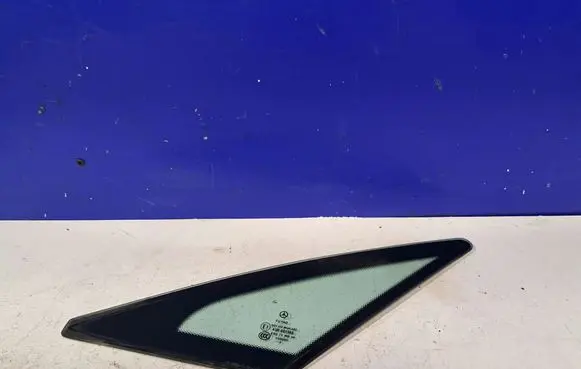 Mercedes-Benz E C207 W207 Rear side window E143R001565