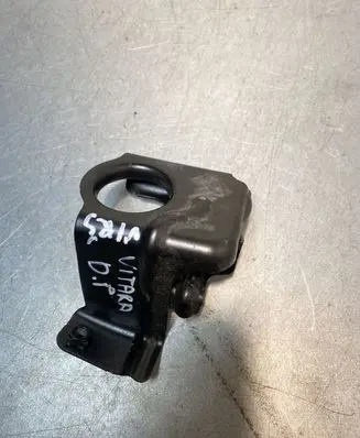 Suzuki Vitara (LY) Radiator mount bracket
