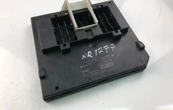 Audi A3 S3 8V Other control units/modules 5Q0937084AE