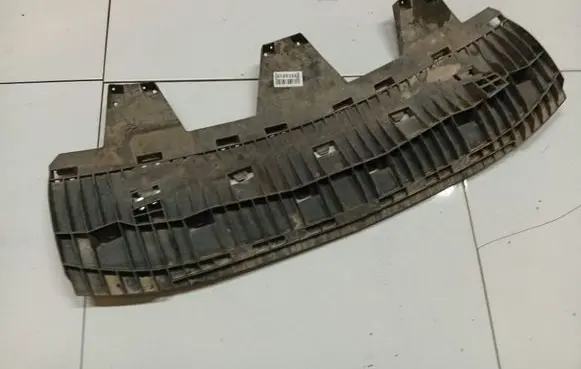 Opel Zafira B Engine splash shield/under tray 13144338