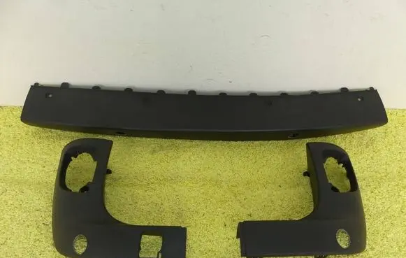 Renault Kangoo II Rear bumper trim bar molding 8200436724 8200499042 8200499041