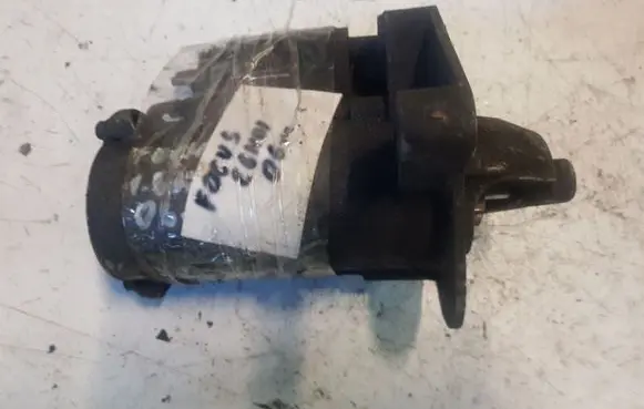 Ford Focus Starter motor 3M5T1100