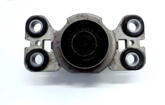 Land Rover Range Rover Evoque L538 Gearbox mount EJ327M121AD