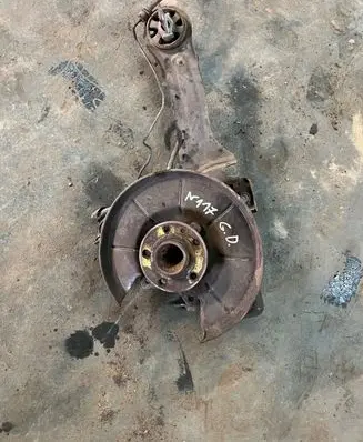 Volvo V70 Rear wheel hub spindle/knuckle 