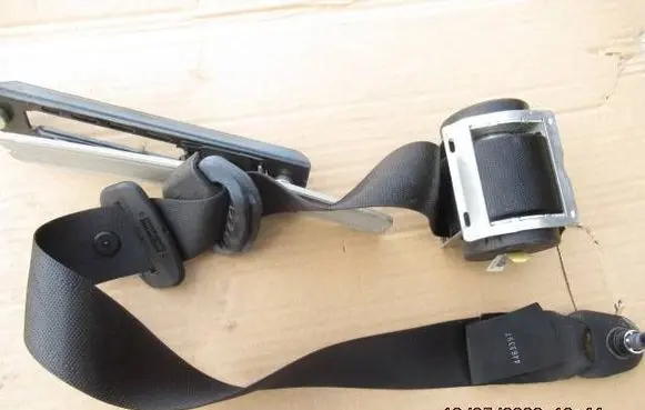 Opel Combo C Front seatbelt 9114870 24453535 542418261