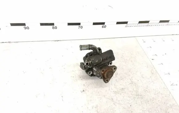 Volkswagen Touareg I Power steering pump 7L0422154