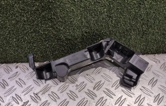 Citroen C4 Cactus Rear bumper mounting bracket 9823315580 201207 A007T101