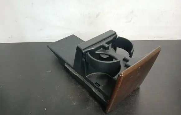 Volvo XC90 Cup holder back 8674938