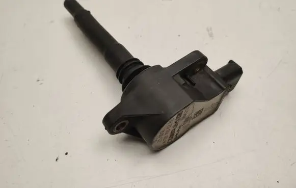 High voltage ignition coil