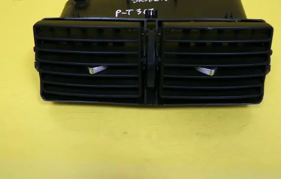 Peugeot 307 Dash center air vent grill 9634511177