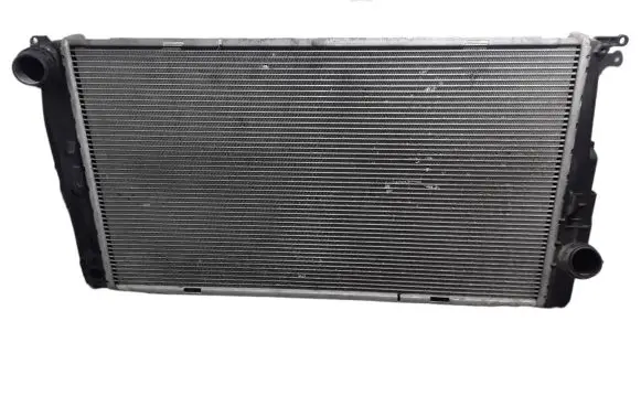 BMW 3 E90 E91 Coolant radiator