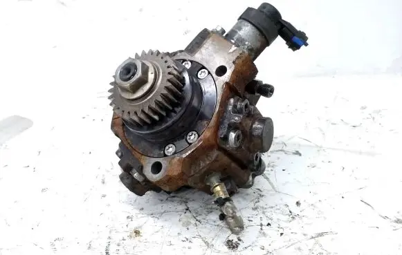 Renault Trafic II (X83) Fuel injection high pressure pump H8200912103 1212347 0445010234
