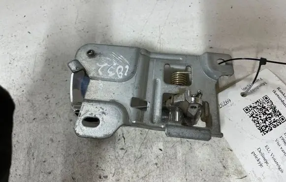 Mitsubishi Pajero Front door interior handle