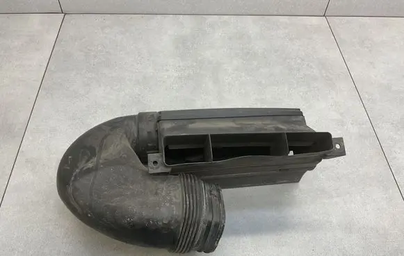 Volkswagen Scirocco Air intake duct part 1K0805962E 1K0805971C
