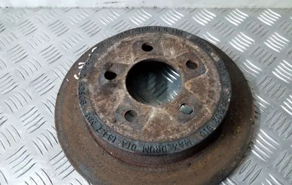 Jeep Cherokee III KJ Rear brake disc