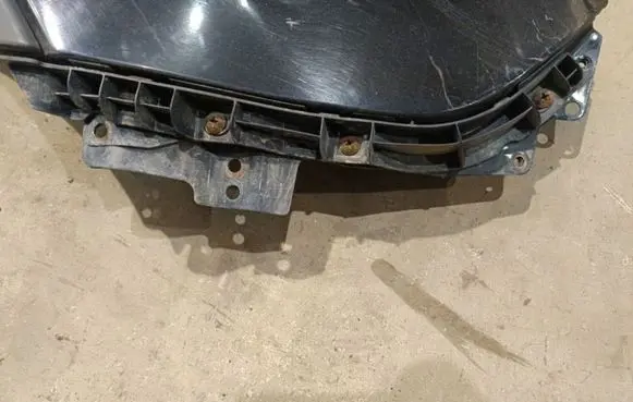 Subaru B9 Tribeca Front bumper mounting bracket 