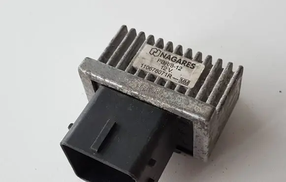 Nissan X-Trail T31 Glow plug pre-heat relay 110678071R PDR812 DDR812