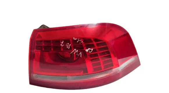 Volkswagen PASSAT B7 Rear/tail lights 3AF945309 179816