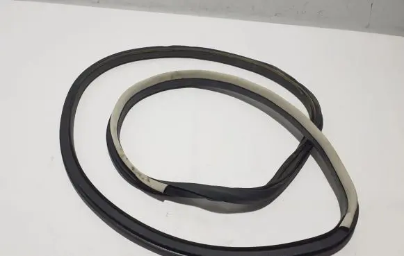 Renault Talisman Front door rubber seal 808308639R