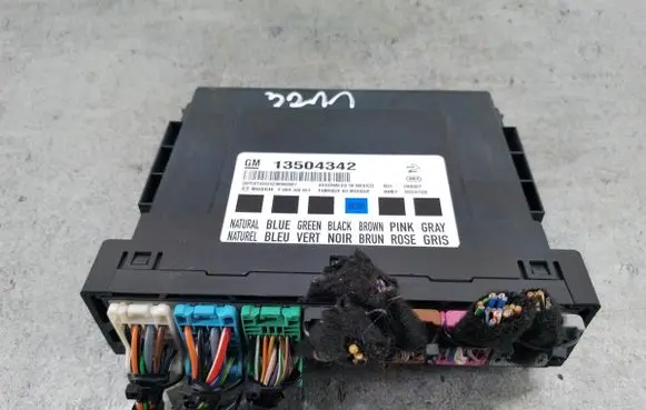 Opel Insignia A Comfort/convenience module 13504342
