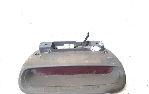 Hyundai Santa Fe Third/center stoplight 92750260