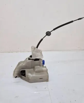 Volkswagen Phaeton Rear door lock