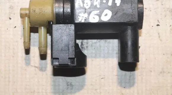 Volvo S60 Turbo solenoid valve 31339808