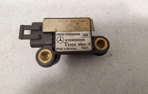 Mercedes-Benz ML W163 Airbag deployment crash/impact sensor A1638200226