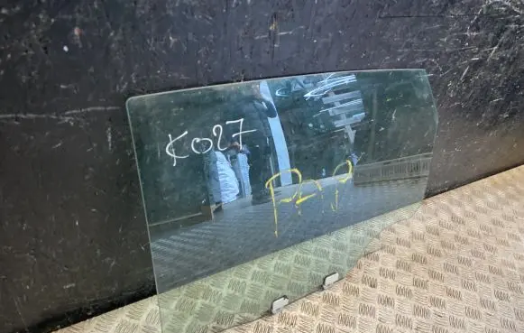 MG ZS Rear door window glass 43R000090